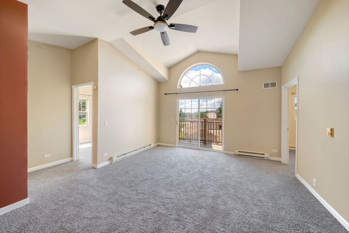 Property Photo: 1498 W Sand Bar Court 3D IL 60073