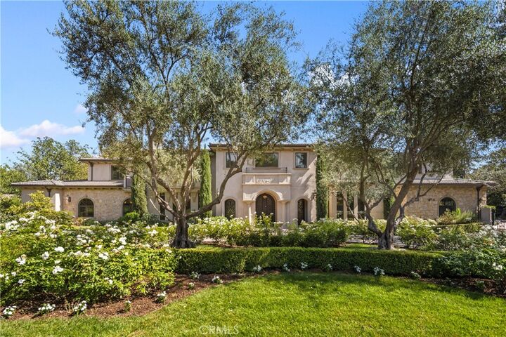 Property Photo: 800 Hampton Road CA 91006