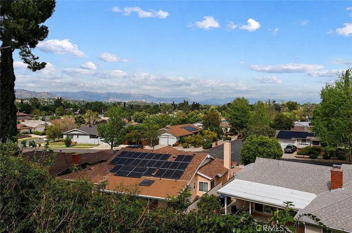 Property Photo: 23925 Crosson Drive CA 91367