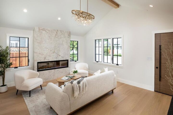 Property Photo:  642 Park Court  CA 95050 