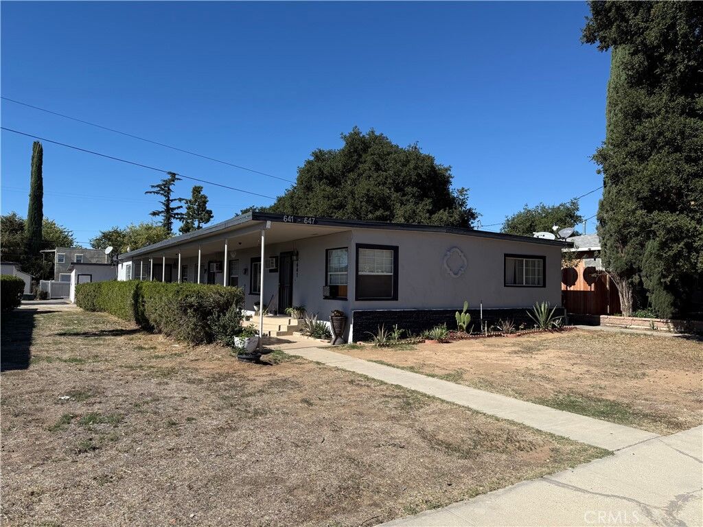 Property Photo: 645 Euclid CA 92223