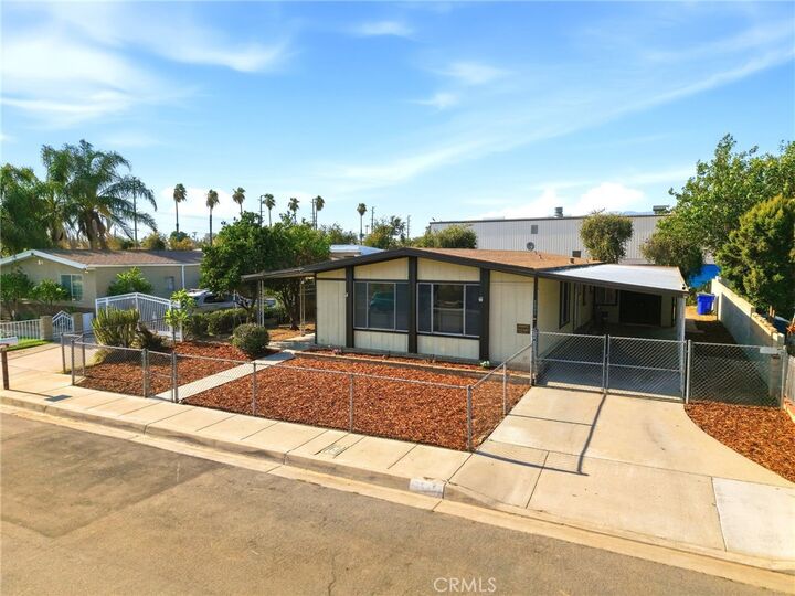 Property Photo:  2848 W Walnut Street  CA 92376 