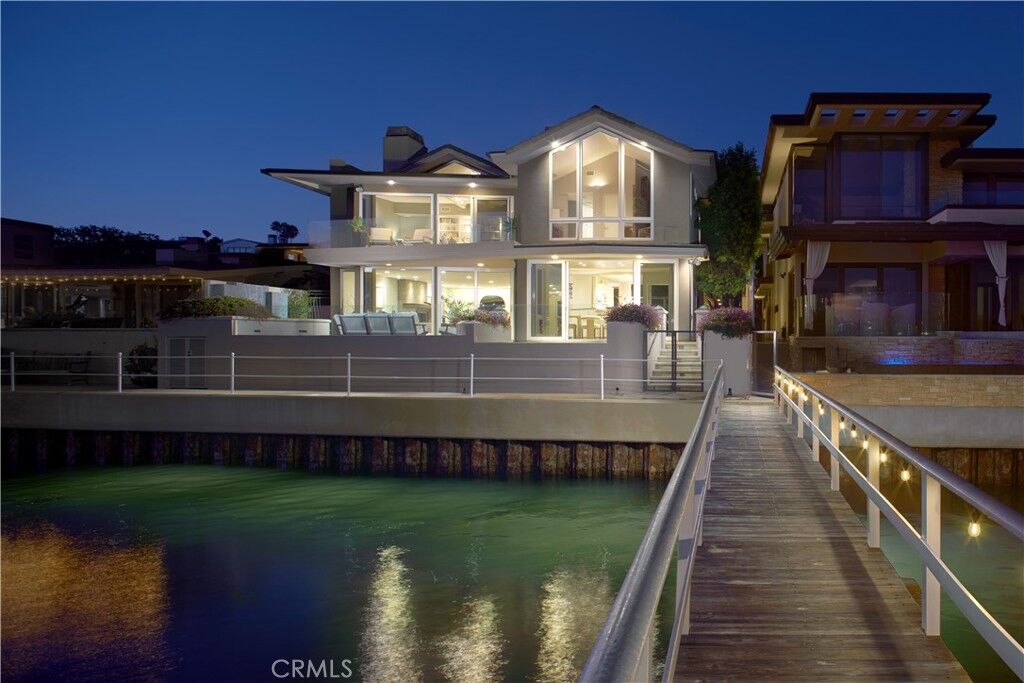 Property Photo:  2027 Bayside Drive  CA 92625 