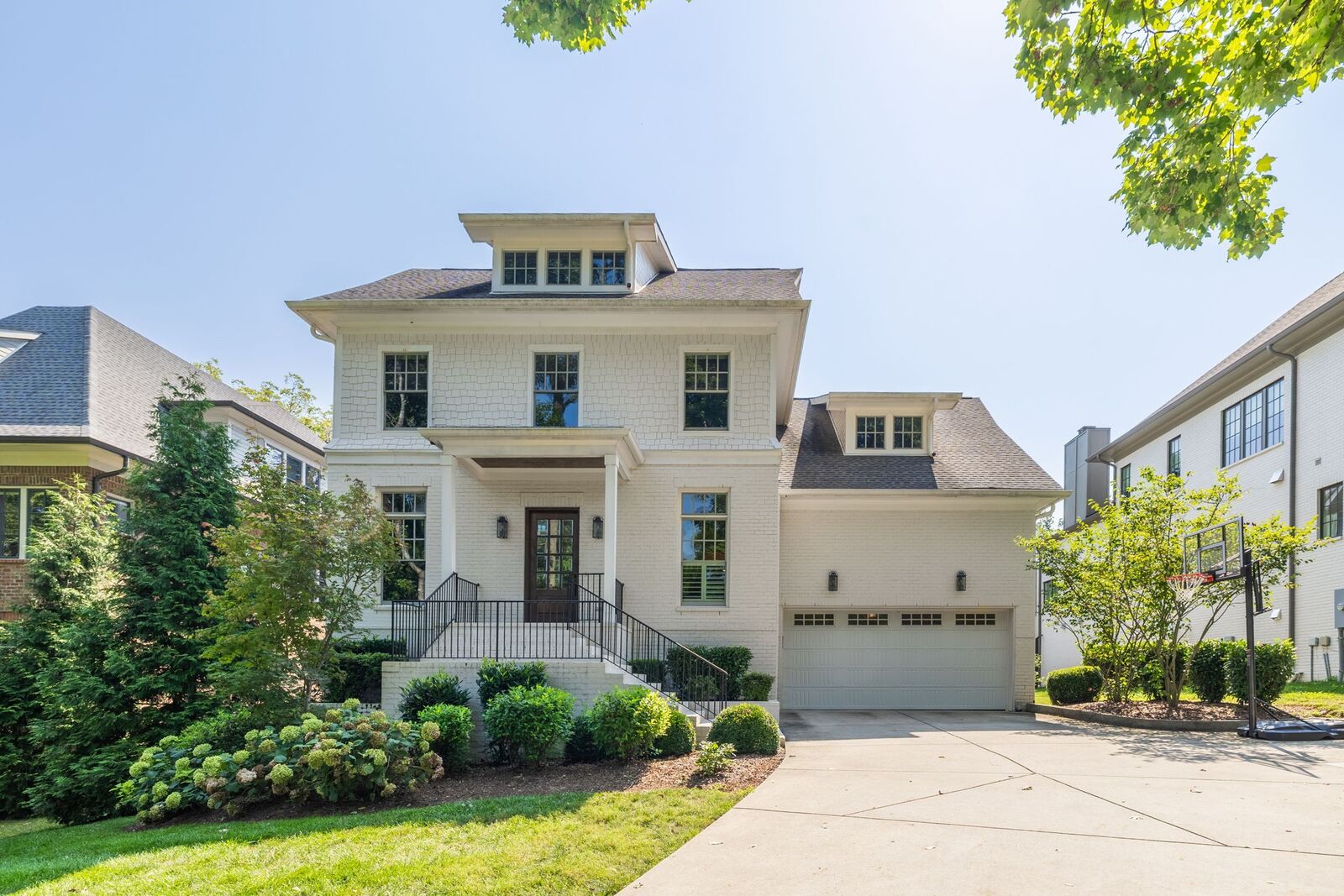 Property Photo:  4000 Wallace Ln  TN 37215 