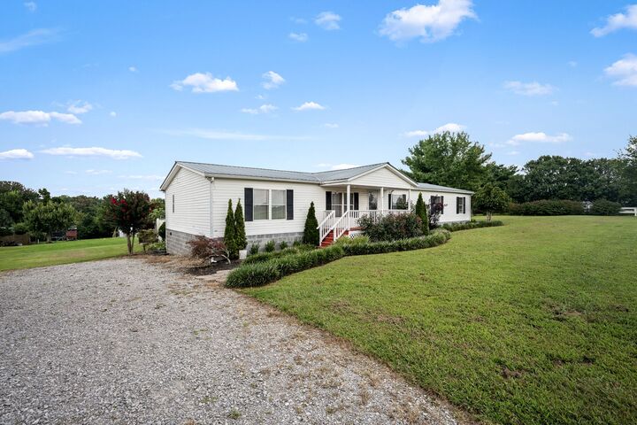 Property Photo:  184 McGowan Rd  TN 37357 