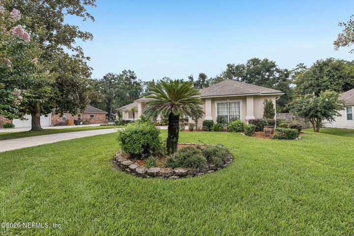 Property Photo: 132 Fairway Oaks Drive FL 32003