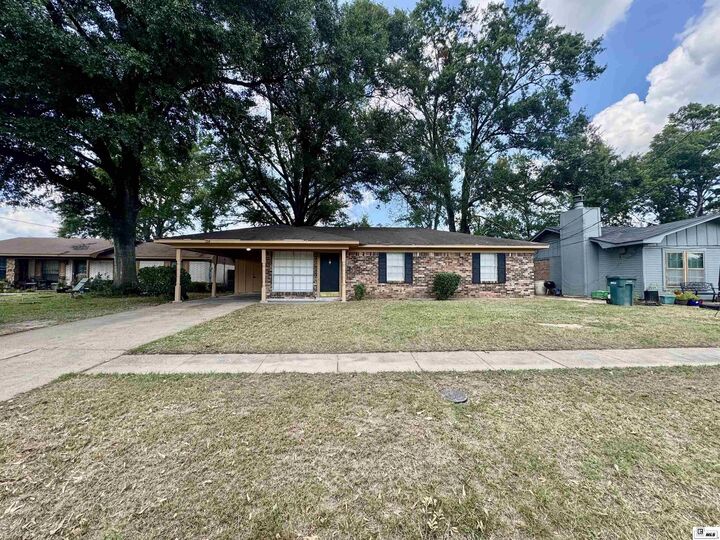 Property Photo: 214 Oregon Trail LA 71202