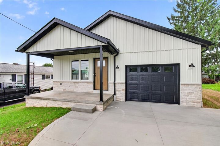 Property Photo: 38 Euclid Street OH 44645
