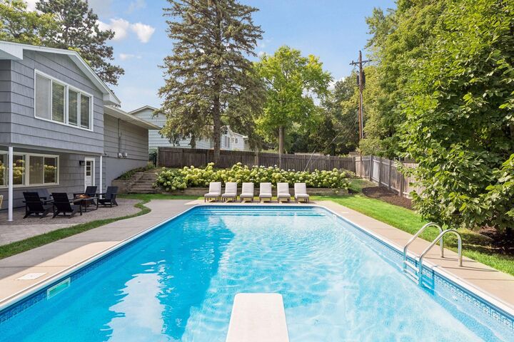 Property Photo:  1661 Virginia Avenue S  MN 55426 