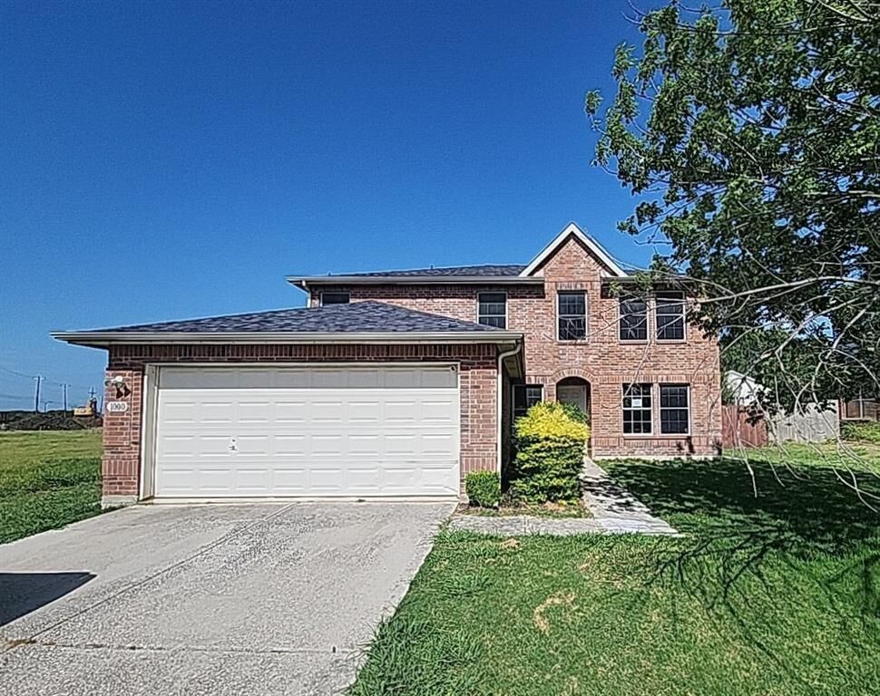Property Photo: 1000 Lake Trail Drive TX 75068