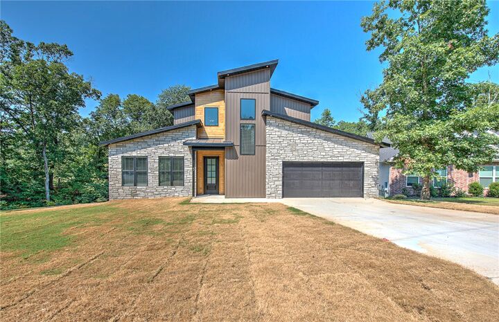 Property Photo:  5 Malone Drive  AR 72715 