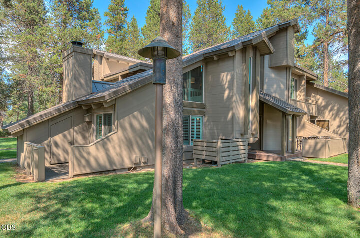 Property Photo: 17636 Tennis Village Court OR 97707