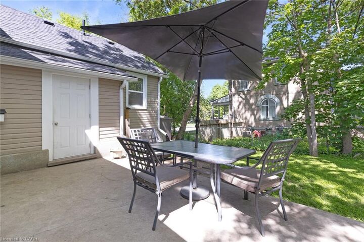 Property Photo:  42 Beale Street  ON N4S 6W9 