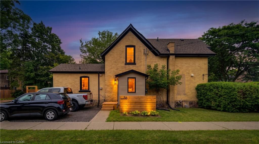 Property Photo:  86 St Andrews Street  ON N1S 1M4 