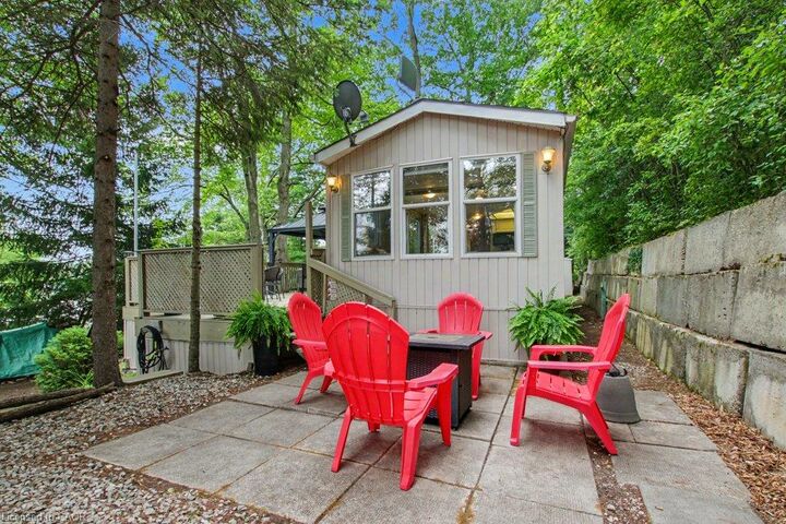 673 Brant-Waterloo Road 77 — photo 1