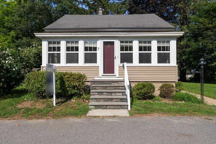 Property Photo: 7-A Upper Beacon Street MA 01754
