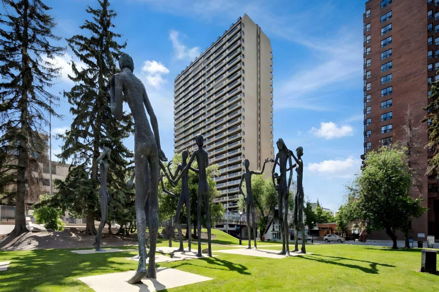 Property Photo:  221 6 Avenue SE 2012  AB T2G 0G4 