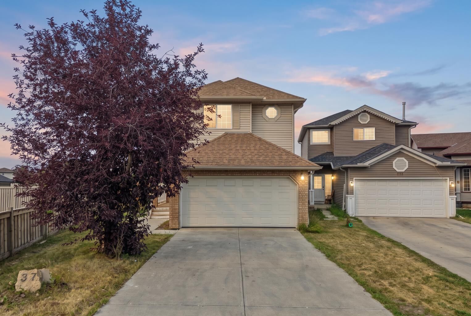 Property Photo:  187 Martinvalley Crescent NE  AB T3J 4L6 
