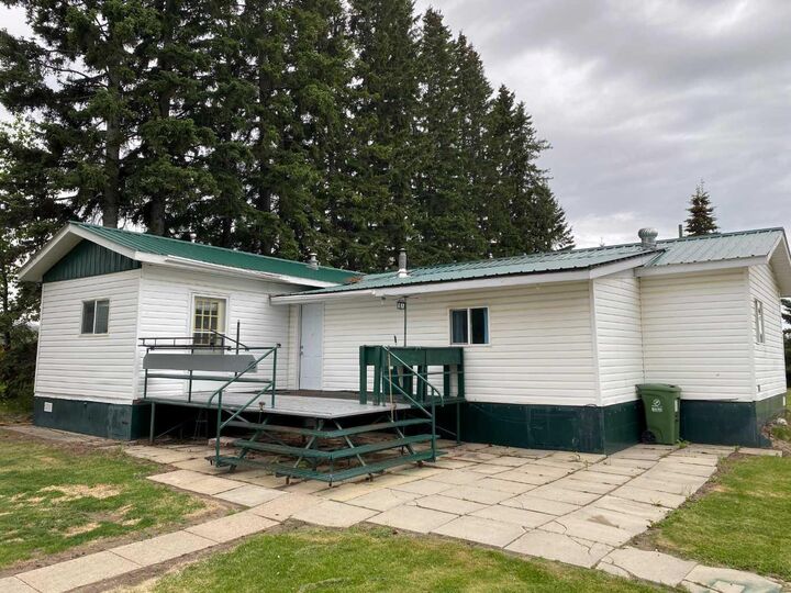 4411 62 Street — photo 1