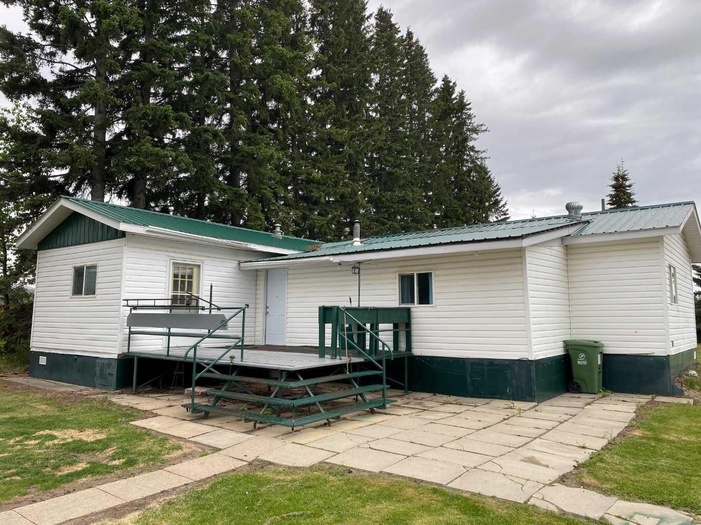 Property Photo: 4411 62 Street AB T4T 1B1