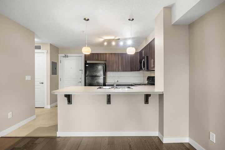 Property Photo:  2300 Evanston Square NW 212  AB T3P 0G8 