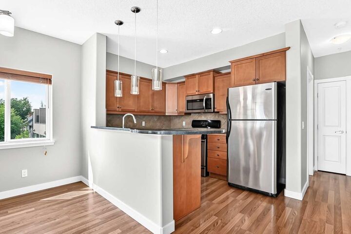 Property Photo:  509 21 Avenue SW 305  AB T2S 0G9 