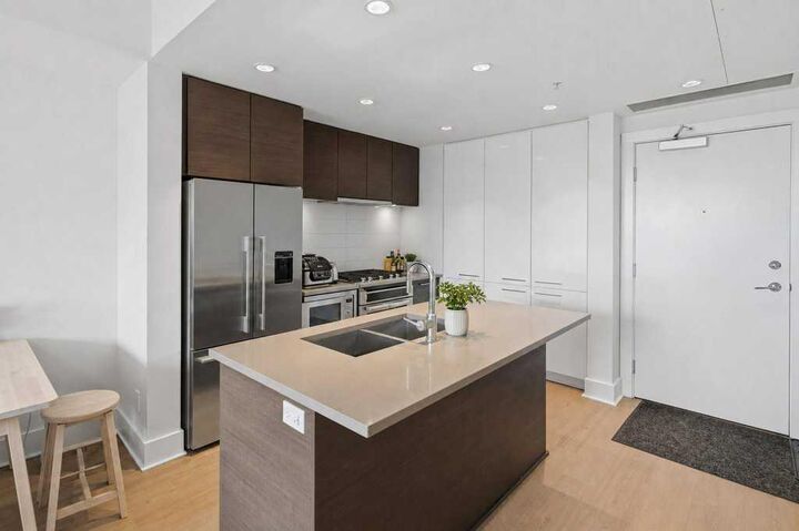 Property Photo:  38 9 Street NE 513  AB T2E 7X9 
