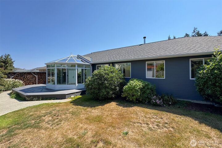Property Photo:  716 S N Street  WA 98363 