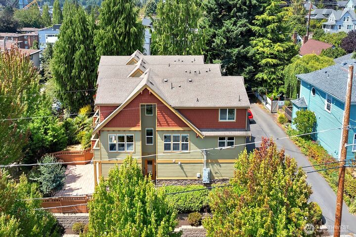 Property Photo: 5605 30th Avenue NW WA 98107