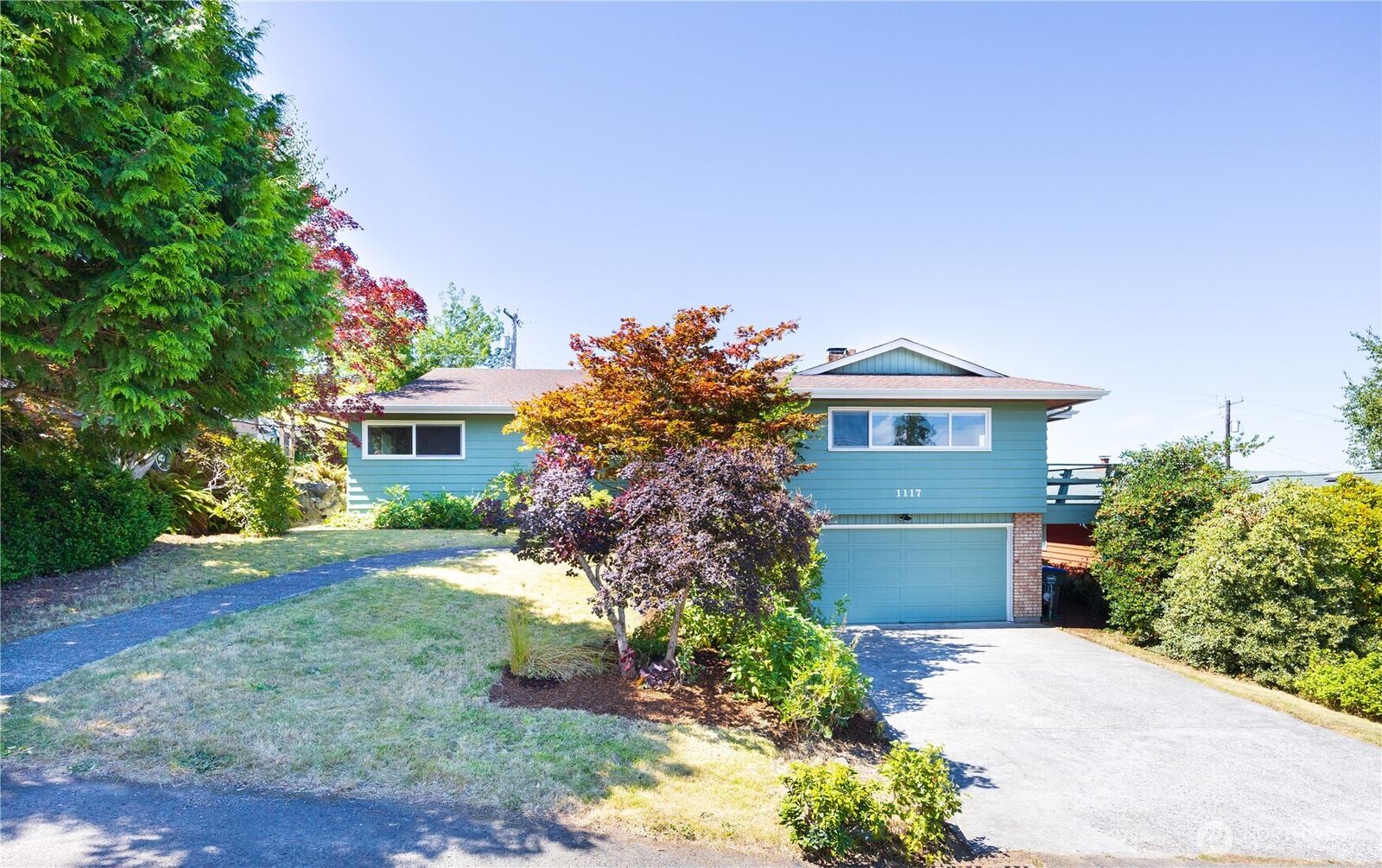 Property Photo: 1117 Undine Street WA 98229