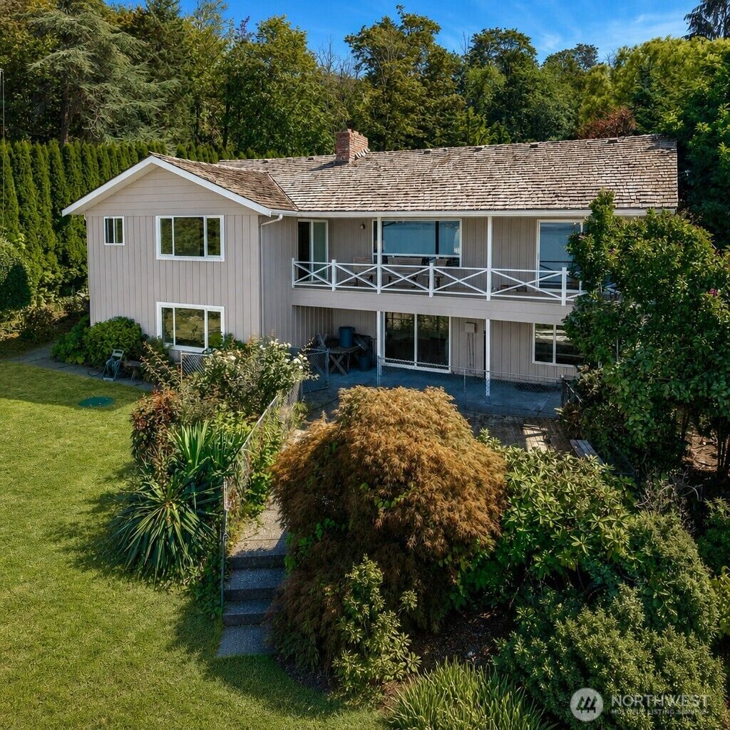 Property Photo:  29903  Marine View Drive SW  WA 98023 