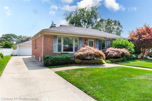 Property Photo:  4133 Amherst Road  MI 48073 