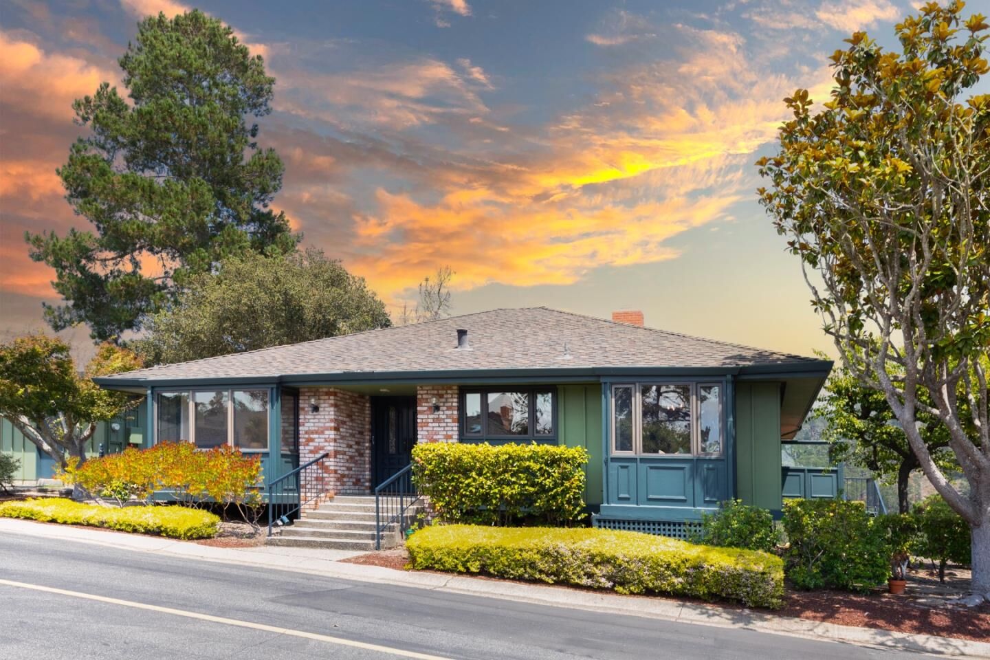 Property Photo: 267 Del Mesa Carmel CA 93923