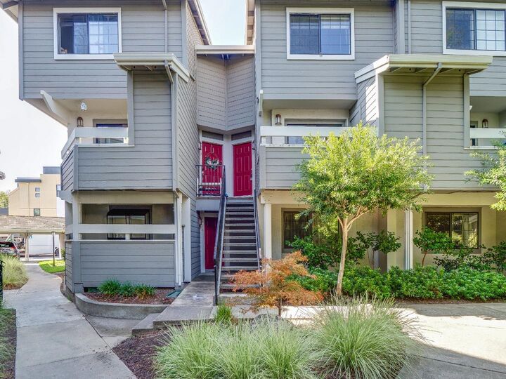 Property Photo: 6915 Chantel Court CA 95129