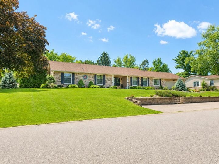 Property Photo: 1903 Eastwood Avenue WI 53545
