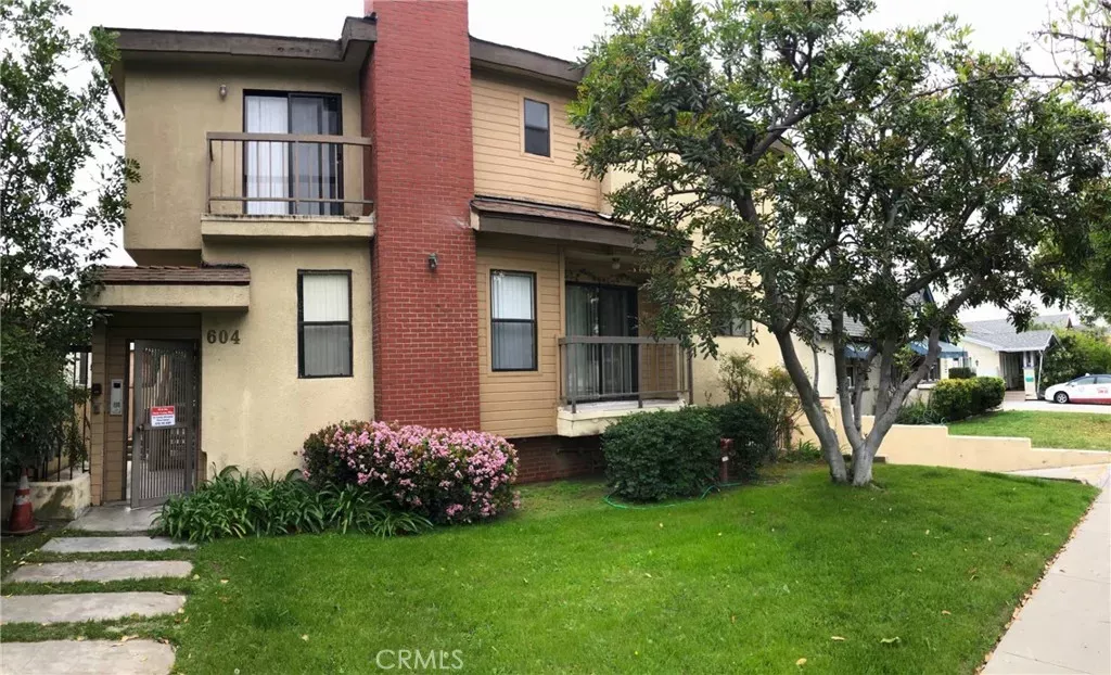 Property Photo:  604 W Milford Street 2  CA 91203 