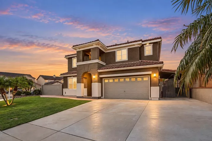 Property Photo: 1500 Bradley Place CA 91911
