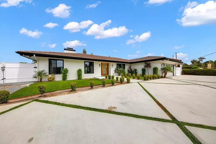 Property Photo: 169 Via De Laurencio CA 91910
