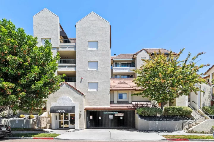 Property Photo:  3795 Georgia St 203  CA 92103 