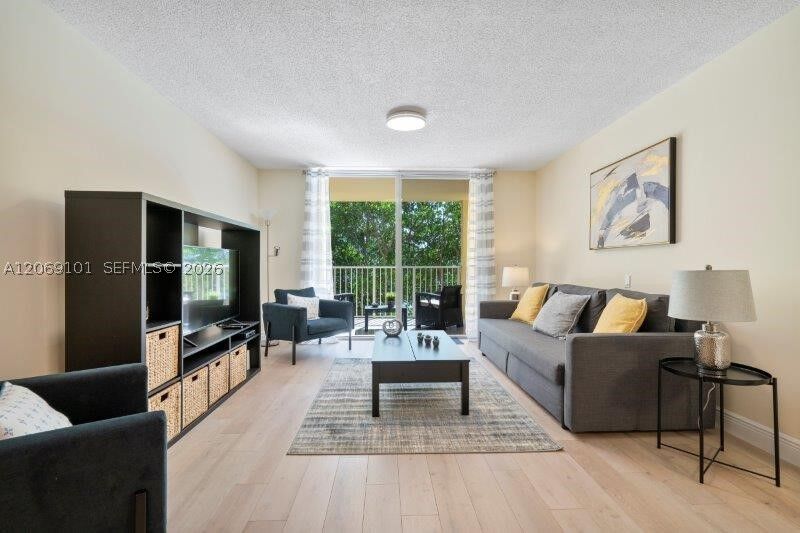 Property Photo:  19999 E Country Club Dr 1206  FL 33180 