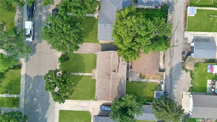 Property Photo: 477 3rd Avenue SE SK S9H 3K9
