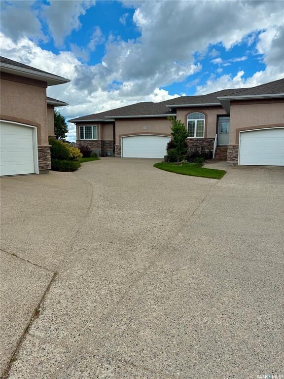 Property Photo:  10170 Wascana Estates  SK S4V 3E5 