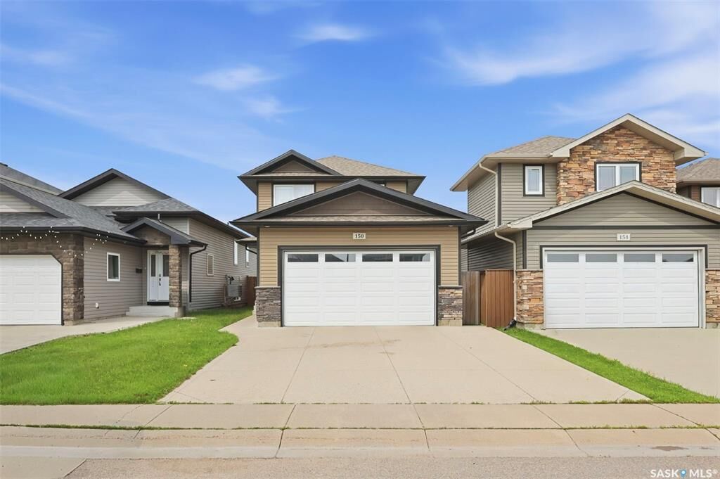 Property Photo:  150 Henick Crescent  SK S7R 0J9 