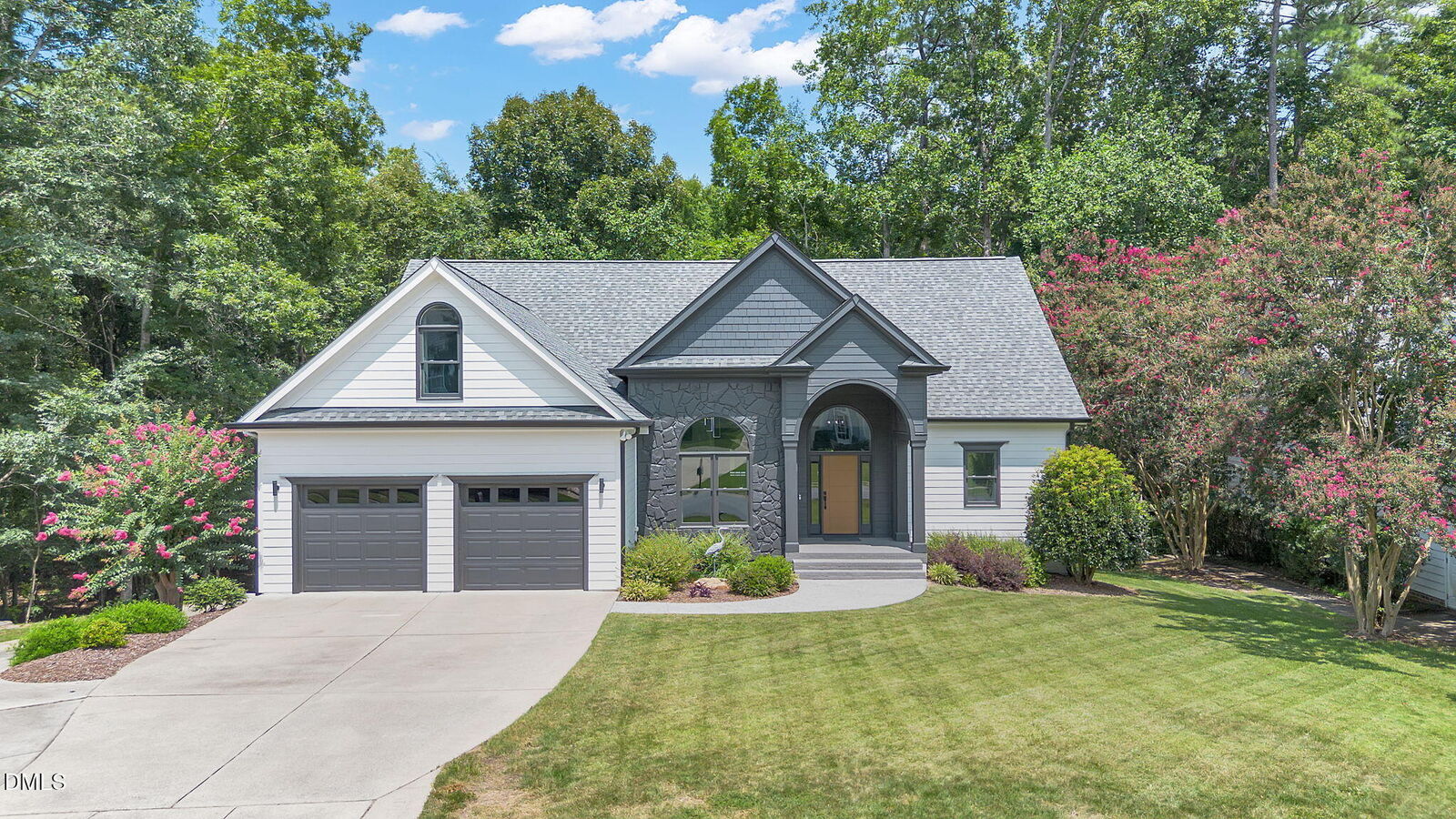 Property Photo: 754 Parkridge Drive NC 27527