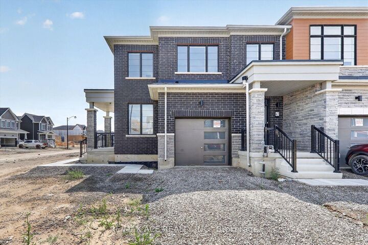 Property Photo:  45 International Drive  ON N3W 0K7 