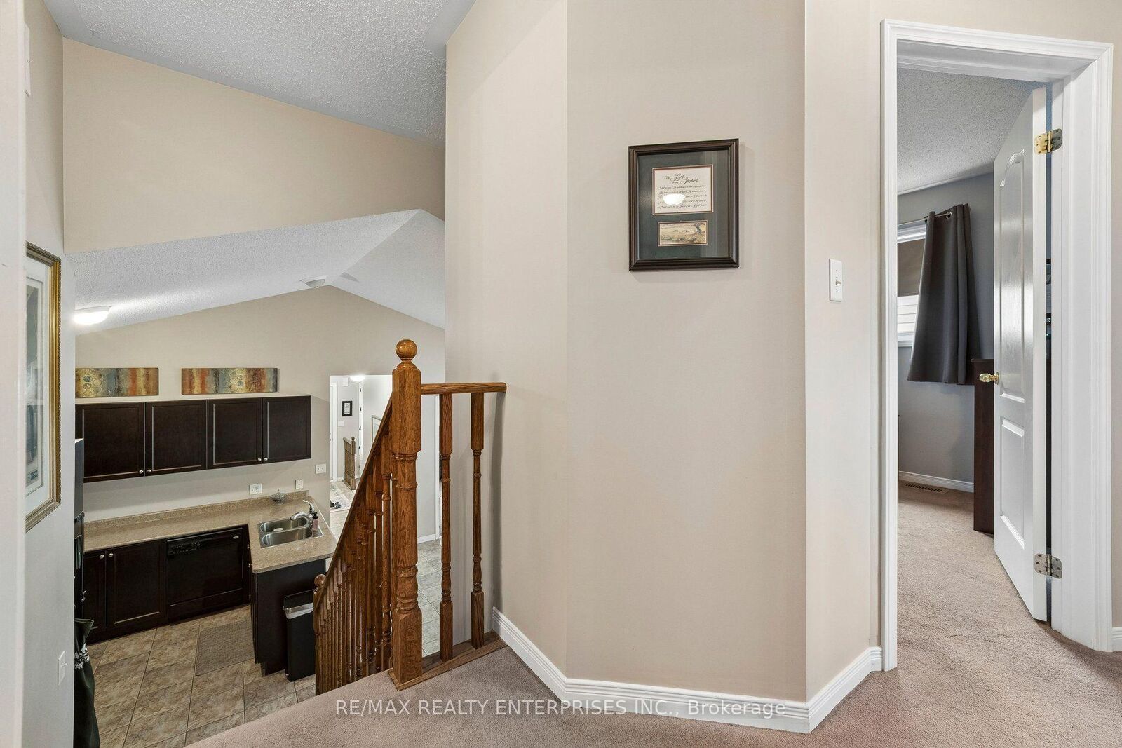 Property Photo: 1621 Northfield Avenue ON L1K 0K8
