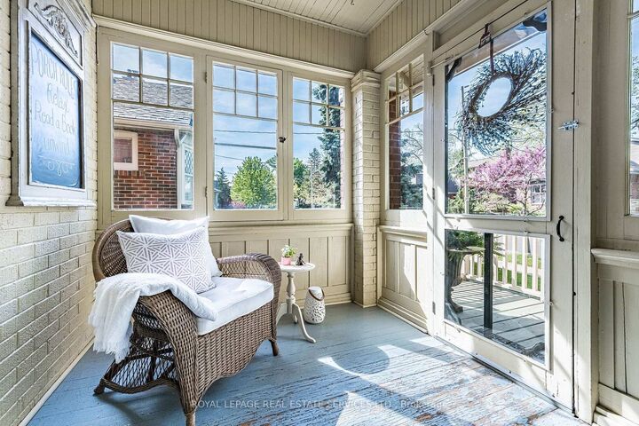 Property Photo: 100 Mill Street S ON L6Y 1T3