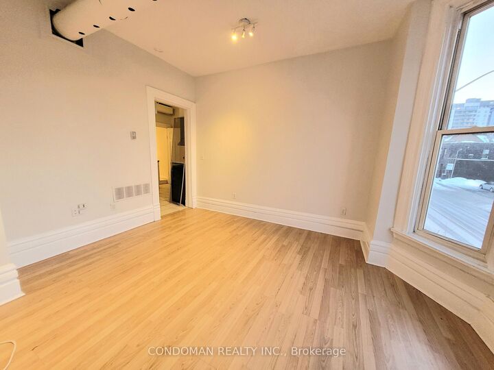 Property Photo: 139 1/2 John Street S 4 ON L8N 2C3
