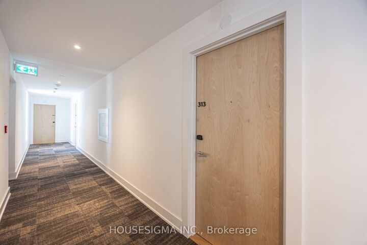 Property Photo:  120 Carrick Trail 313  ON P1P 0A2 