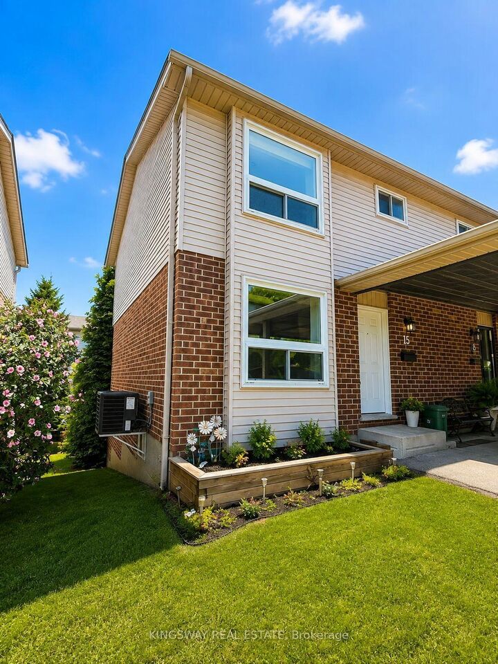 Property Photo:  450 Pond Mills Road #15  ON N5Z 4X2 
